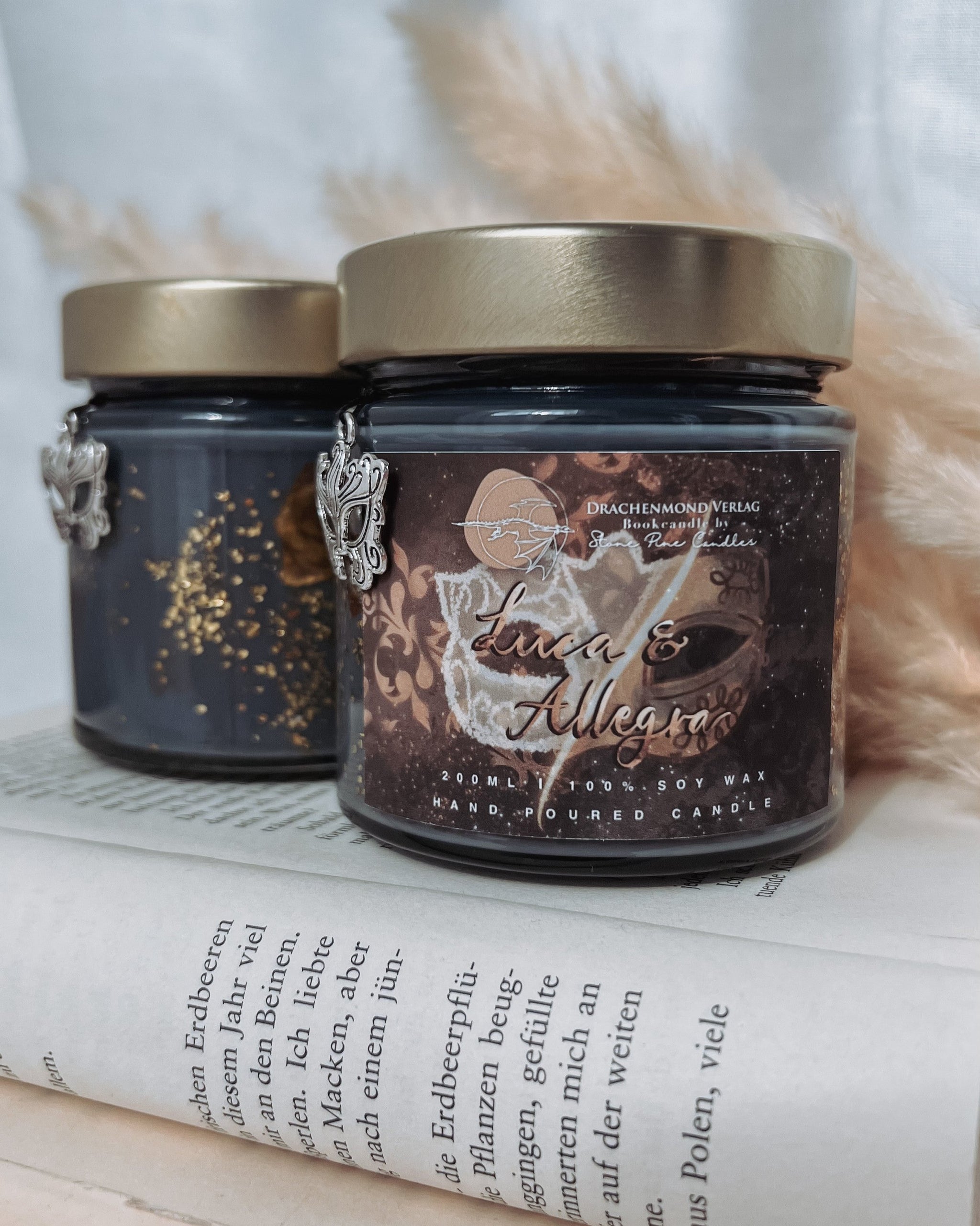 Das Produktbild zeigt unsere Drachenkerze 