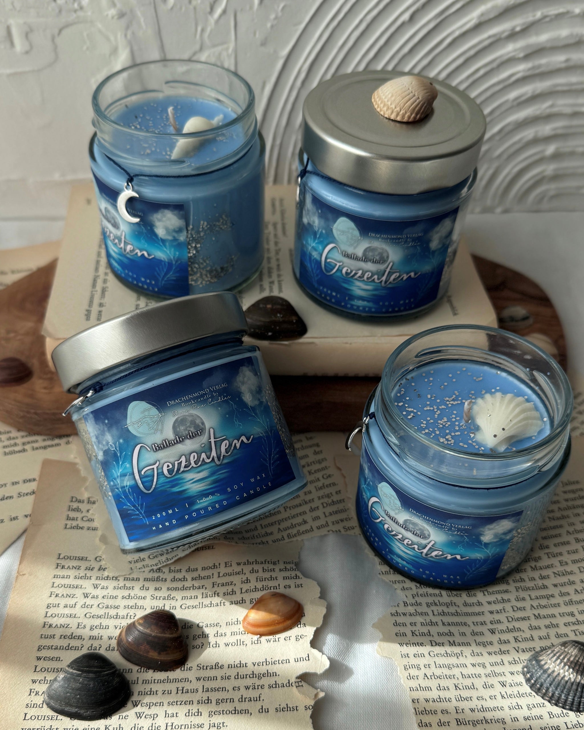 Das Produktbild zeigt vier unserer Drachenkerzen 