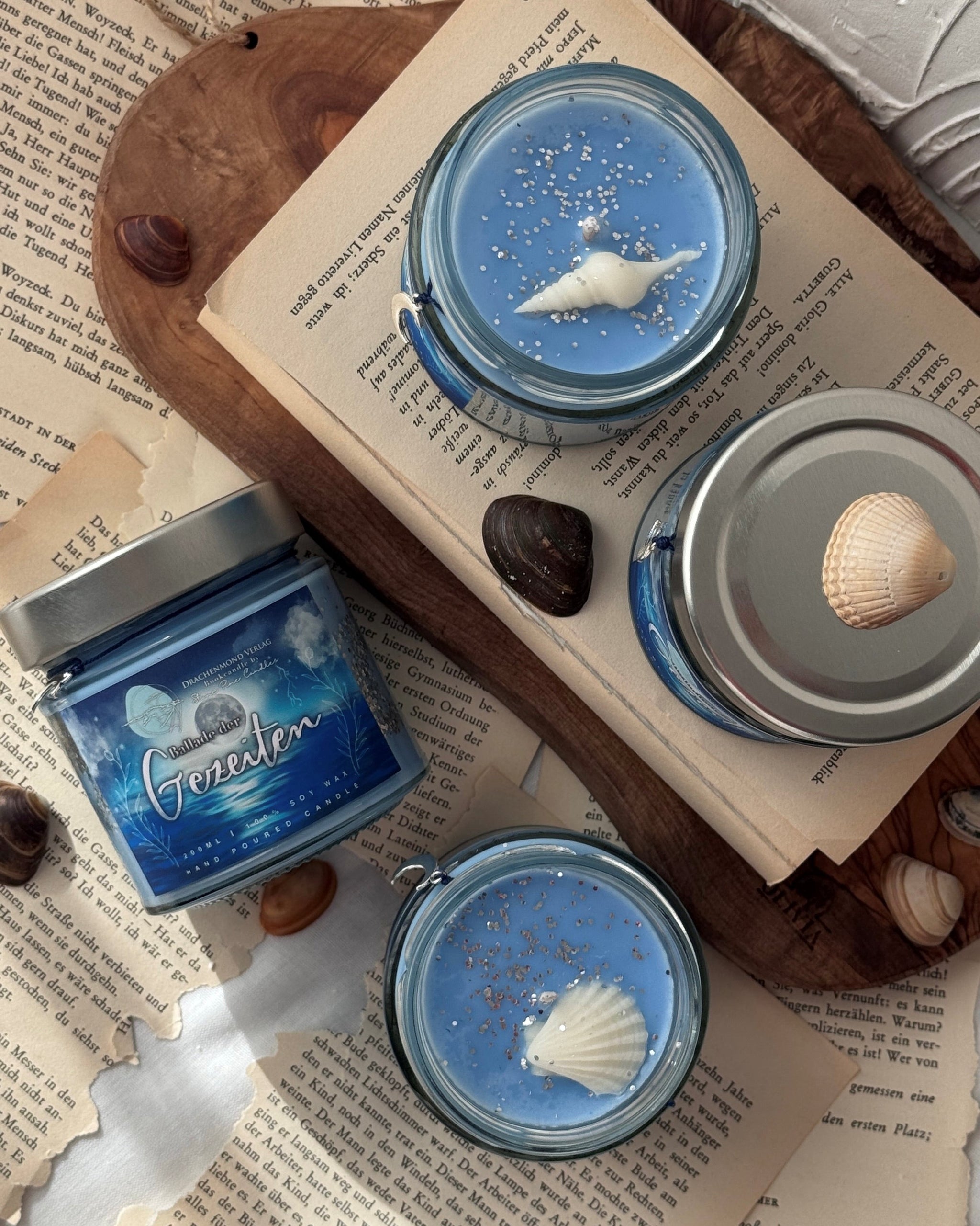 Das Produktbild zeigt vier unserer Drachenkerzen 