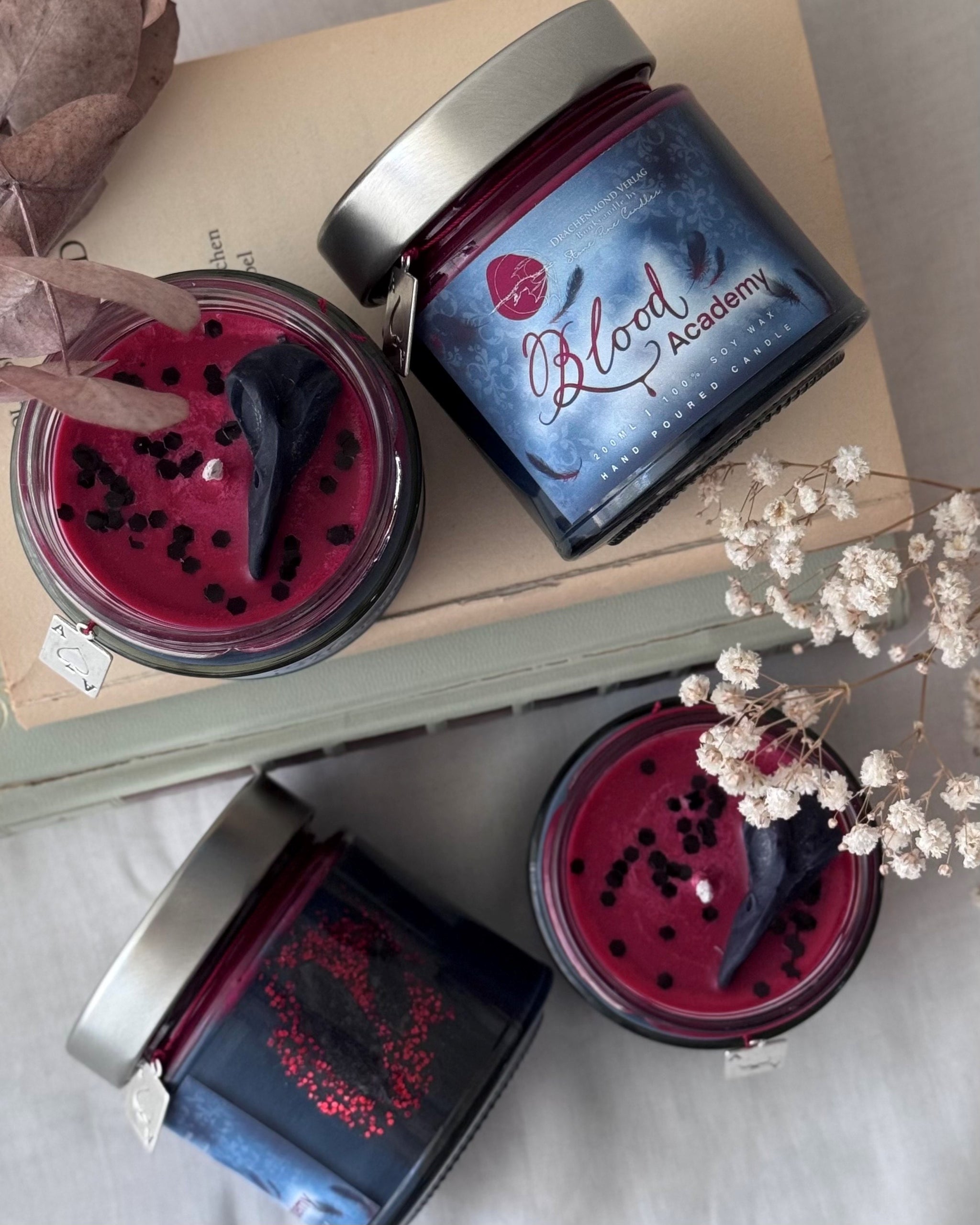 Das Produktbild zeigt unsere Drachenkerze 