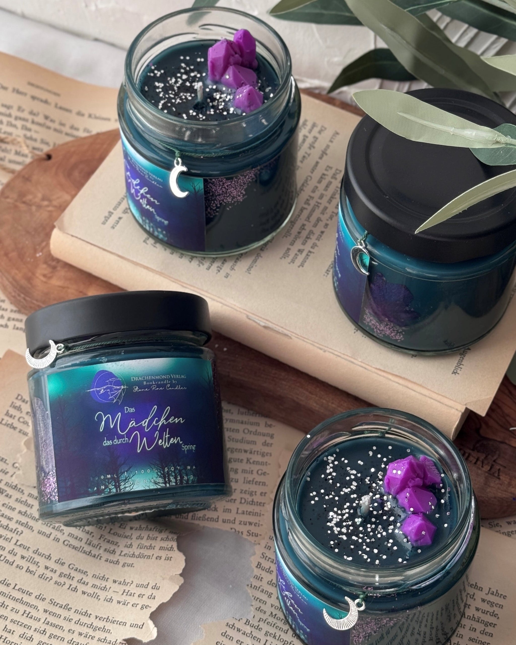 Das Produktbild zeigt unsere Drachenkerzen 