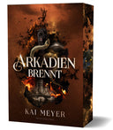 Das Cover zeigt mittig den Titel in Weiß, dahinter sind verschiedene Elemente umgeben von schwarzen Rauchschwaden angedeutet: Ein Gebäude, eine Schlange, ein Panther, Flammen. Das Cover ist dunkel gehalten, die Grundfarbe ist Dunkelrot. Den Farbschnitt ziert ein Panther. 