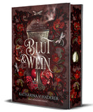 Das Produktbild zeigt das Cover des Buches "Blut & Wein" von Katharina V. Haderer. Hinter dem Titel in der Mitte des braunroten Covers befindet sich ein Pokal. Drumherum sieht man Verzierungen aus hellen Faltern, roten Blumen, Granatäpfeln und Ornamenten. 