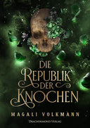 Das Cover zeigt in der unteren Hälfte den Titel, darüber einen Totenkopf, umgeben und teilweise verdeckt von grünen Blüten und Blättern. Der gesamte Hintergrund ist in Grün und Dunkelgrün gehalten. 