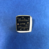 Buchige Pins